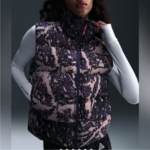 Nike ACG Lunar Lake Women's Therma-FIT ADV Vest